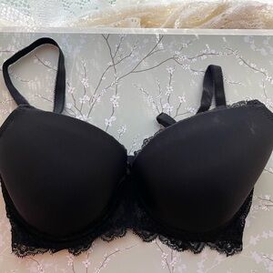 Elegant Black Lace Trim Bra